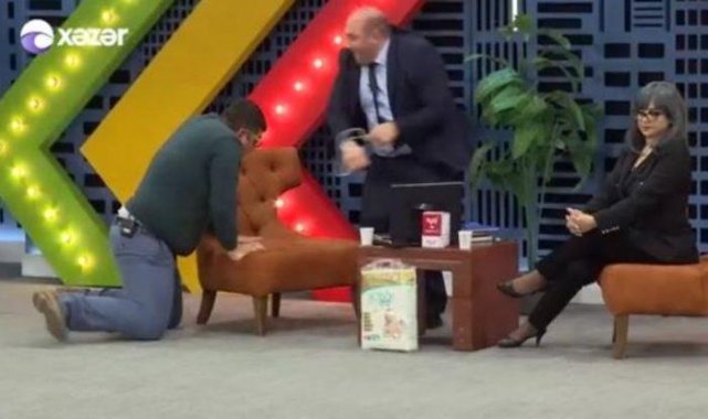 Azerbaycan Televizyonunda 'Muharrem Sarıkaya' Skeci