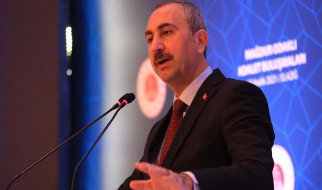 Bakan Gül: Dünya demokrasi tarihinde milletle iç içe geçmiş başka bir siyasi hareket örneği yoktur