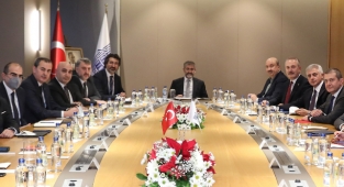 Bakan Nebati'den Kritik Toplantı