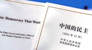 'Çin Demokrasisi' Adında 'Beyaz Yalan' Kitabı Yayımlandı