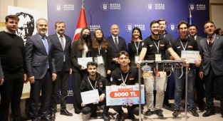 Geleceğin girişimcilerinin ödülleri Bakan Soylu'dan