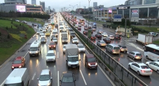 İstanbul'da trafik yoğunluğu yüzde 80'e ulaştı