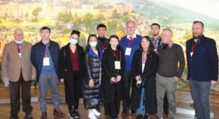 Kazak gazeteciler Bursa'ya hayran kaldı