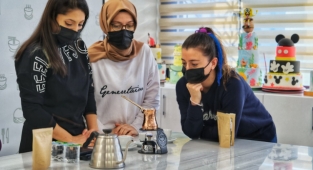 Bu Eğitimin 40 Yıl Hatrı Var; Sultangazi Kahve Atölyesi
