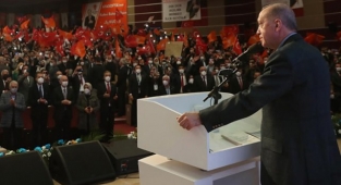 Cumhurbaşkanı Erdoğan ile Bakan Karaismailoğlu'nun ilginç YHT diyaloğu: Bu kadar ucuz mu?