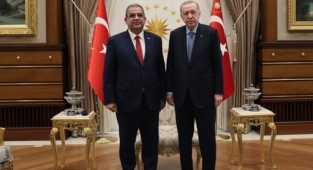 Cumhurbaşkanı Erdoğan, KKTC Başbakanı'nı Kabul Etti