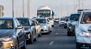 Yılda 12 Günümüz Trafik Sıkışıklığına Gidiyor 