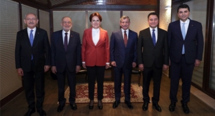 Altı Muhalefet Partisi Lideri, CHP Lideri Kılıçdaroğlu'nun Çağrısıyla Bir Araya Geldi 