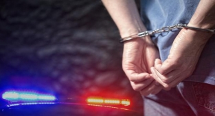 "Dur" ihtarına uymayıp polise çarpan 3 kişi tutuklandı