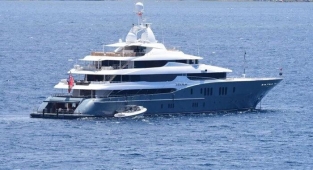 İspanya'da Ukraynalı bir denizci Rus iş insanının lüks yatını batırmaya çalıştı