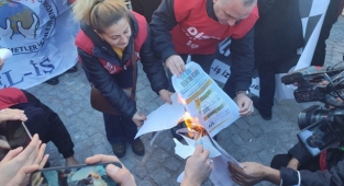 İzmir ve Denizli'de İşçi Eylemi