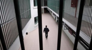 Açık cezaevi hükümlülerinin koronavirüs izinleri iki ay uzatıldı