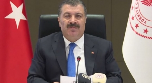 Açık havada maske zorunluluğu kaldırıldı