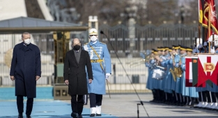 Almanya Başbakanı Ankara'da 