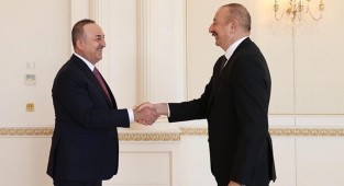 Bakan Çavuşoğlu, Azerbaycan Cumhurbaşkanı Aliyev ile görüştü