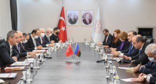 Bakan Özer, Azerbaycanlı Mevkidaşını Ağırladı