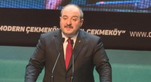 Bakan Varank Çekmeköy'de ödül törenine katıldı