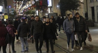 İstiklal Caddesi'nde maske kararına çabuk uyum sağlandı