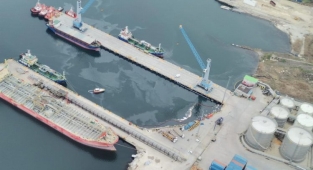 İzmit Körfezi'ni kirleten gemiye 1,5 milyon lirayı aşkın ceza!