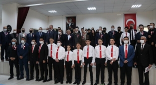 Memduh Büyükkılıç'tan 'İstiklal' kutlaması