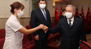 MSB'nin sağlık personeliyle buluştu