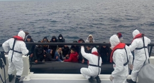 Sahil Güvenlik 713 düzensiz göçmeni kurtardı