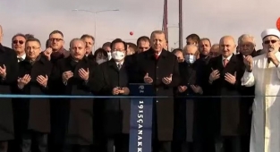 Tarihi Köprü Tarihi Günde Açılıyor