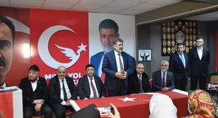 'Ülkenin Yeni Bir Kana İhtiyacı Var, O kan Milli Yol Partisidir'