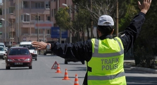 Adana'da Mart Ayında 330 bin 411 araç Denetlendi 