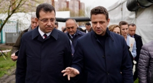 İBB'nin tırları Varşova ve Köstence'de