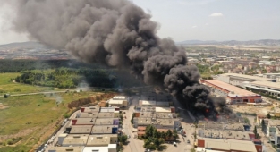 Tuzla'da fabrikada patlama! Gözaltılar var!