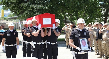 Emniyet Müdürü Halil Koç,son yolculuğuna uğurlandı.