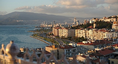 İzmir’in TÜFE şampiyonu kuru soğan!