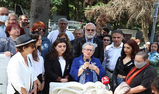 Türkan Saylan mezarı başında anıldı 