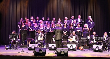 Abdurrahim Karakoç Esenler'de, Besteleriyle Anıldı