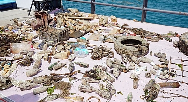 İstanbul Üsküdar'da denizden balık dışında her şey çıktı!