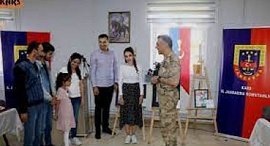 Jandarma Komutanı Öğrencilere ÖDÜL Verdi