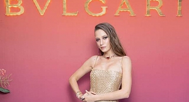 Serenay Sarıkaya, High Jewelry Gala Yemeğinde Nefes Kesti