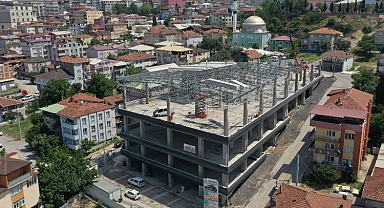 Kocaeli Dilovası'nda pazar yerine uzay kafesi