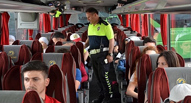 Otobüs Yolcularına Emniyet Kemeri Hakkında BİLGİLENDİRME 