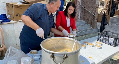 Bilecik Pazaryeri Belediyesi'nden 7 bin kişiye aşure ikramı