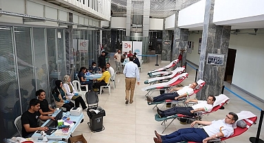 Kayseri Büyükşehir'den kan bağışı