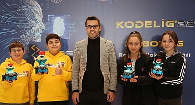 KODELİG'22 yarışması nefes kesti