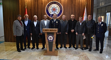 Polis Emeklilerini Mutlu Eden DAVET..