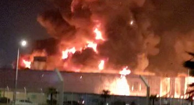 Bursa'da büyük yangın... RB Karesi Tekstil alevlere teslim!