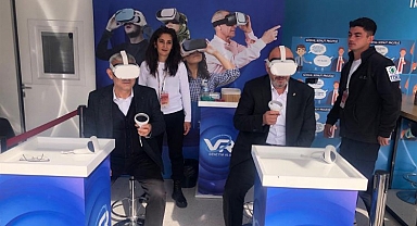 TOKİ'nin tanıtım tırı Kütahya'da