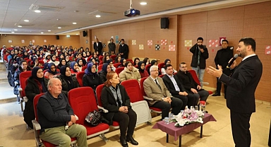 Kâğıthane Belediyesi İlçedeki Tüm Gençleri Afetlere Karşı Eğitiyor