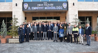 Uşak Emniyet Müdürü Polis Emeklilerine RESEPSİYON verdi 