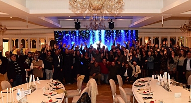 Akiş Boya'nın gurur gecesi