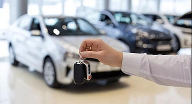 Sıfır araçta liste fiyatları değişmeye başladı